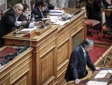 Ένταση ανάμεσα σε Αντ. Σαμαρά και Ν. Βούτση: «Δεν το παίρνω πίσω - Θα κατέβω όταν τελειώσω» (βίντεο)